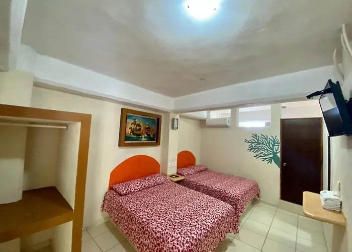 Real Monrey 2* Zihuatanejo